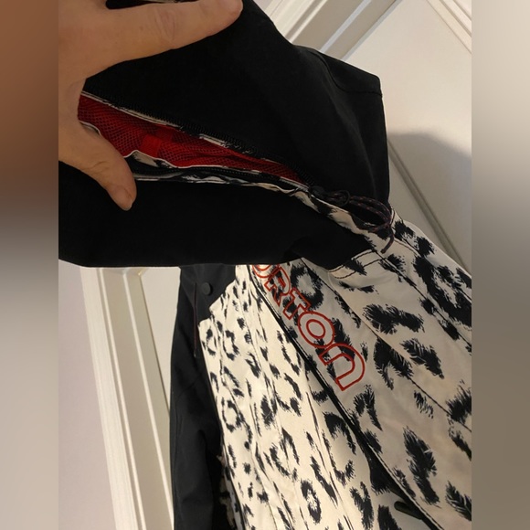 Burton Snowboard Jacket - Picture 9 of 12